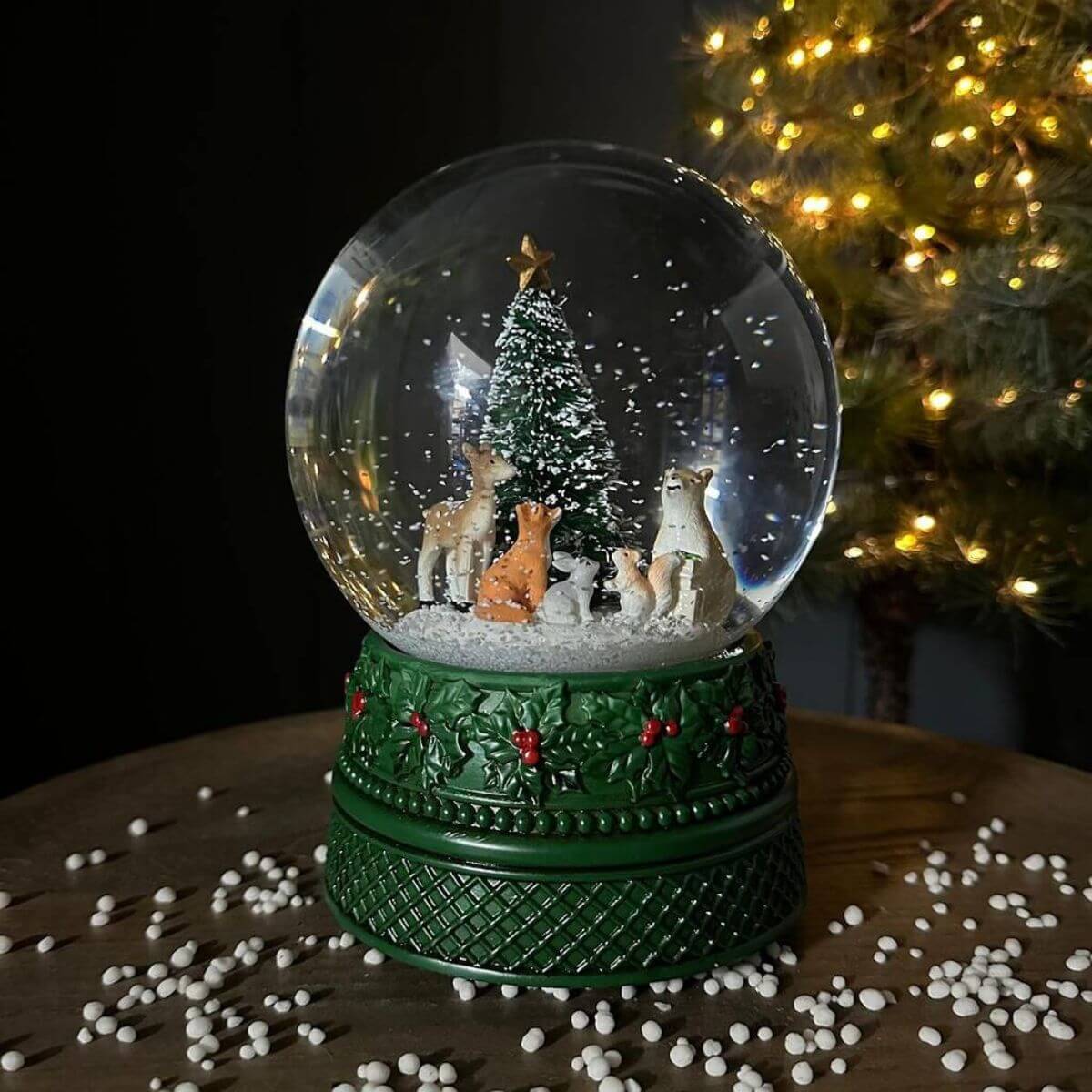Nest Gifts Snow Globe